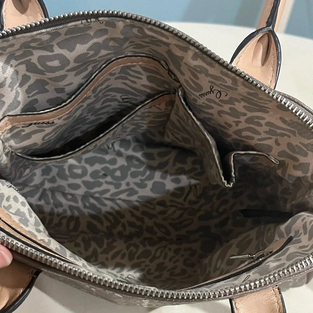 Guess monogram bag, taupe